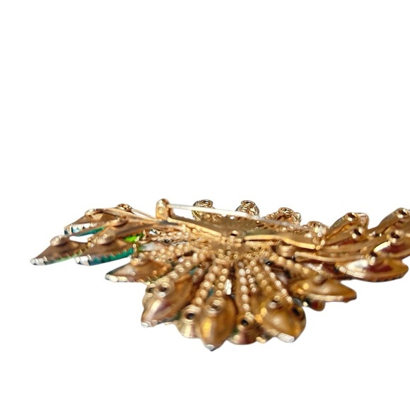 Vintage Austrian crystal Emerald greens & Gold Floral leaf statement Brooch RARE - Picture 8 of 10